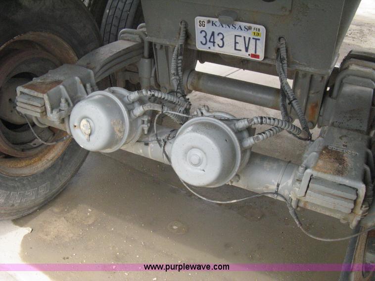 image for item B8114 2000 CPS 24' end dump barrel trailer