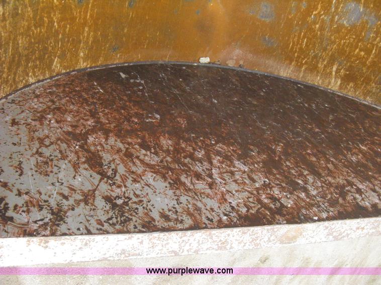 image for item B8114 2000 CPS 24' end dump barrel trailer