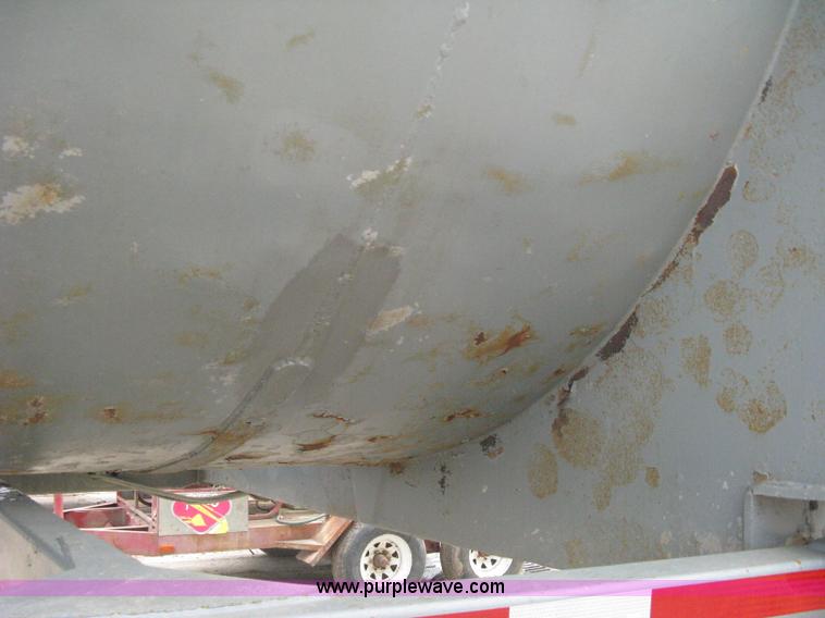 image for item B8114 2000 CPS 24' end dump barrel trailer