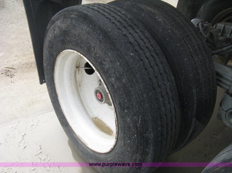 image for item B8114 2000 CPS 24' end dump barrel trailer