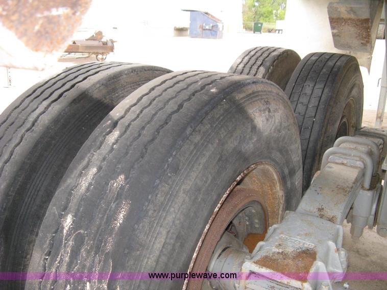 image for item B8114 2000 CPS 24' end dump barrel trailer