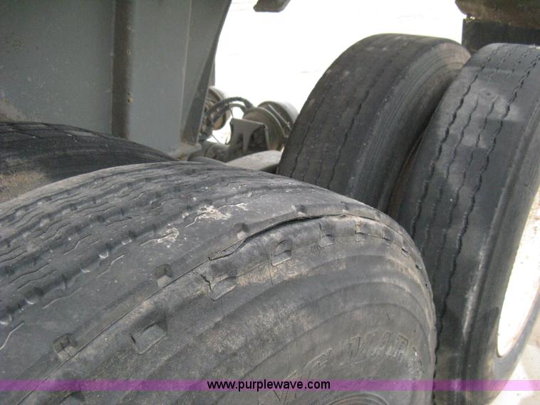 image for item B8114 2000 CPS 24' end dump barrel trailer