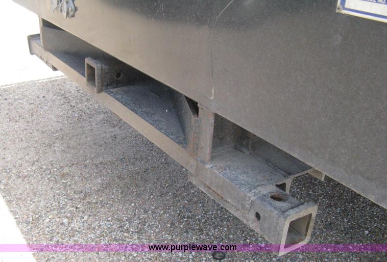 image for item B8119 2008 Ford F550 Super Duty flatbed pickup truck