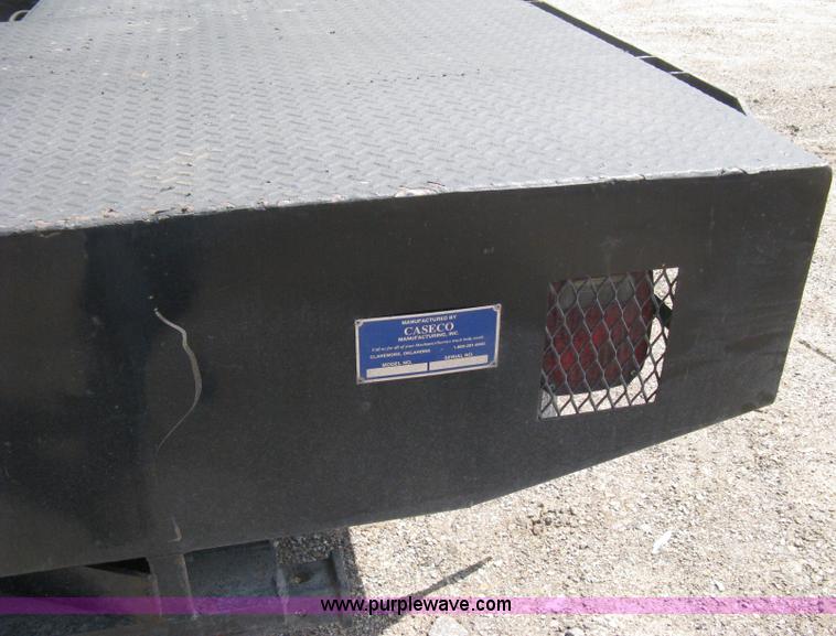 image for item B8119 2008 Ford F550 Super Duty flatbed pickup truck