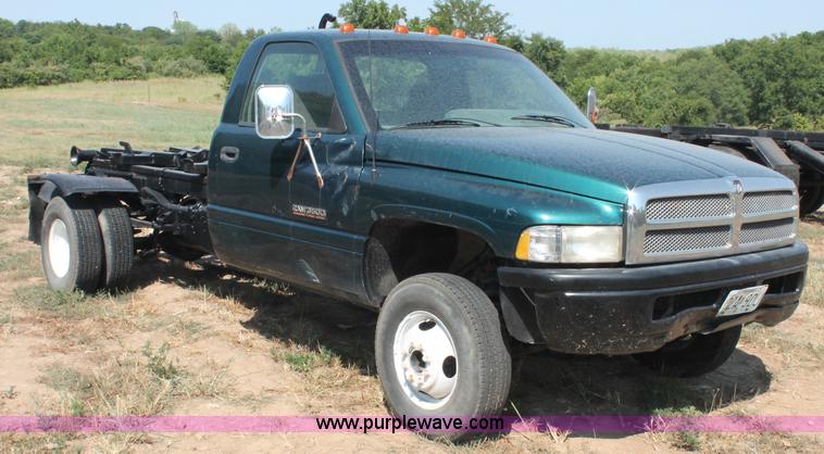 image for item C2741 1997 Dodge Ram 3500 hook truck