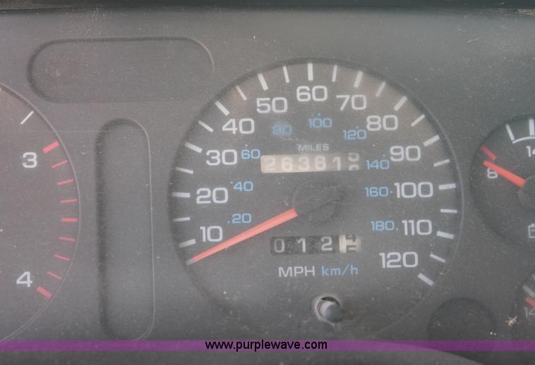 image for item C2741 1997 Dodge Ram 3500 hook truck