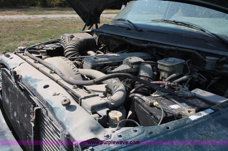 image for item C2741 1997 Dodge Ram 3500 hook truck