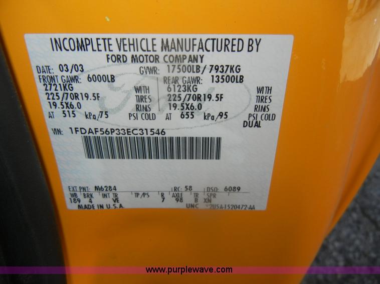 image for item D4465 2003 Ford F550 XL Super Duty boom lift utility truck