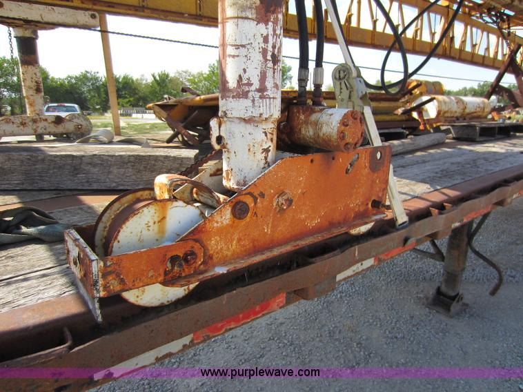 image for item D5613 Gomaco C450 bridge deck finisher