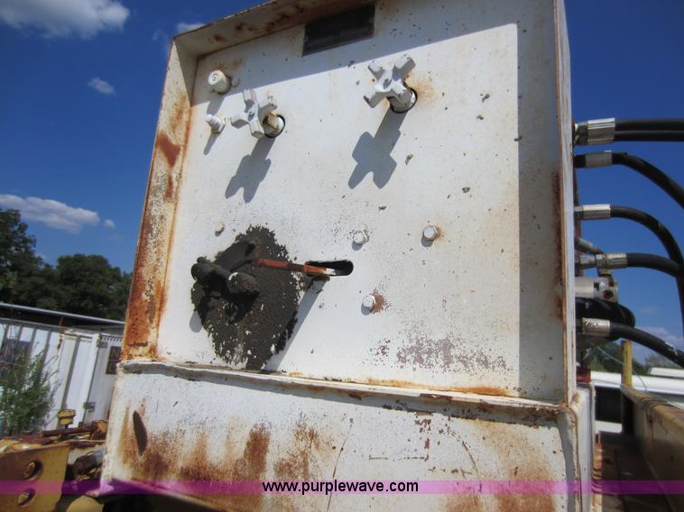 image for item D5613 Gomaco C450 bridge deck finisher