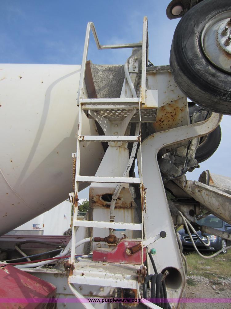 image for item D5618 1997 Mack RD690S mixer truck