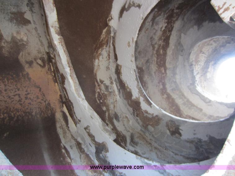 image for item D5618 1997 Mack RD690S mixer truck