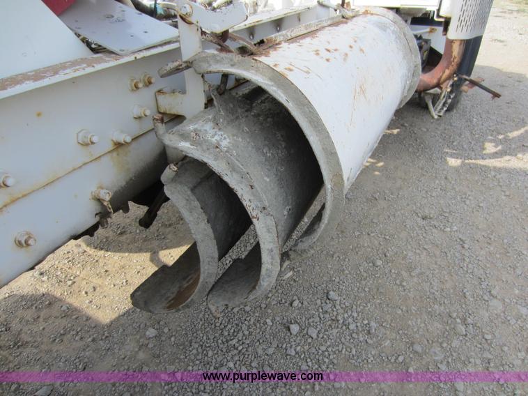 image for item D5618 1997 Mack RD690S mixer truck