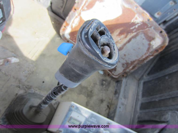 image for item D5618 1997 Mack RD690S mixer truck