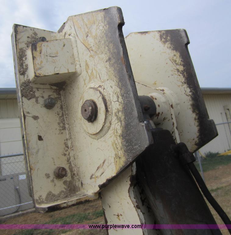 image for item D5619 2009 Terex TX860B backhoe