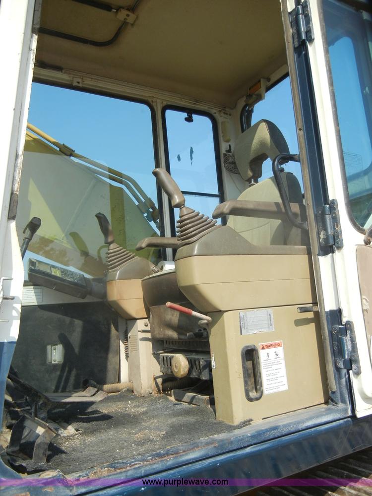 image for item D5625 Komatsu PC220LC-5L excavator