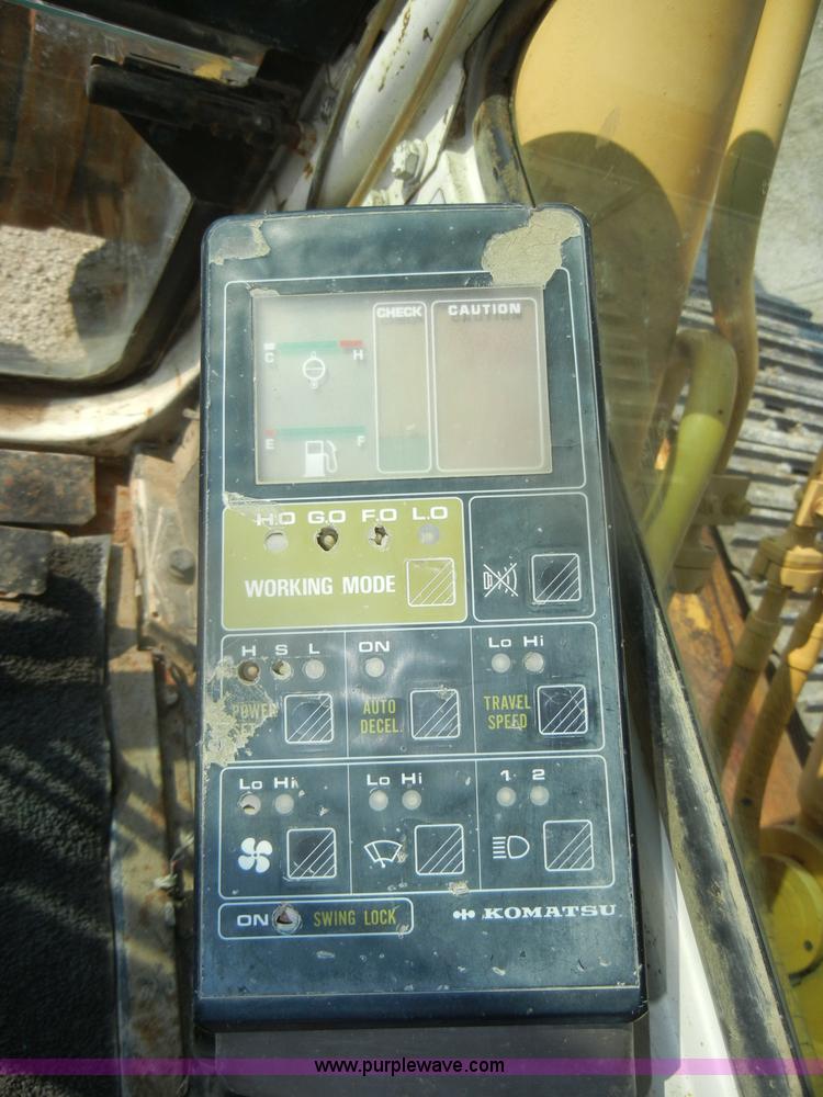 image for item D5625 Komatsu PC220LC-5L excavator