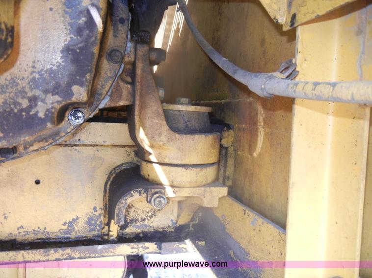 image for item D5625 Komatsu PC220LC-5L excavator