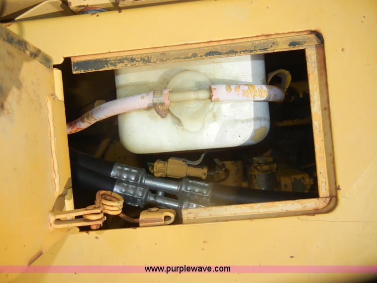 image for item D5625 Komatsu PC220LC-5L excavator