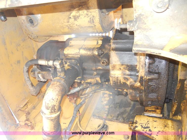 image for item D5625 Komatsu PC220LC-5L excavator
