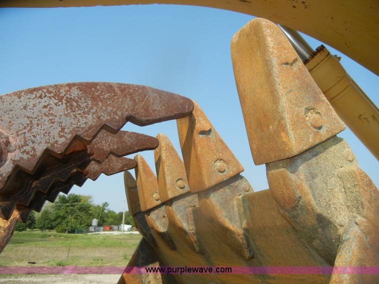 image for item D5625 Komatsu PC220LC-5L excavator