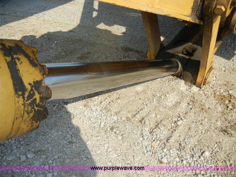 image for item D5625 Komatsu PC220LC-5L excavator