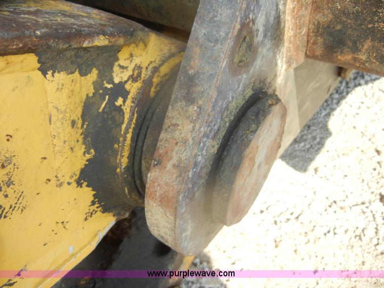 image for item D5625 Komatsu PC220LC-5L excavator
