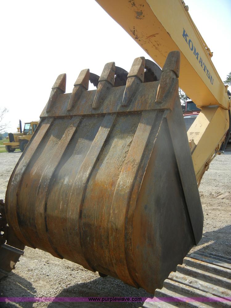 image for item D5625 Komatsu PC220LC-5L excavator