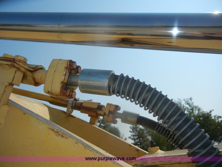 image for item D5625 Komatsu PC220LC-5L excavator