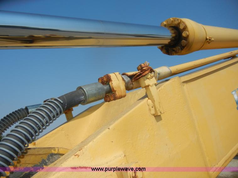 image for item D5625 Komatsu PC220LC-5L excavator