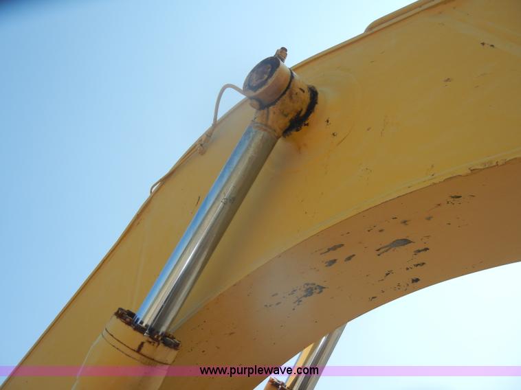 image for item D5625 Komatsu PC220LC-5L excavator