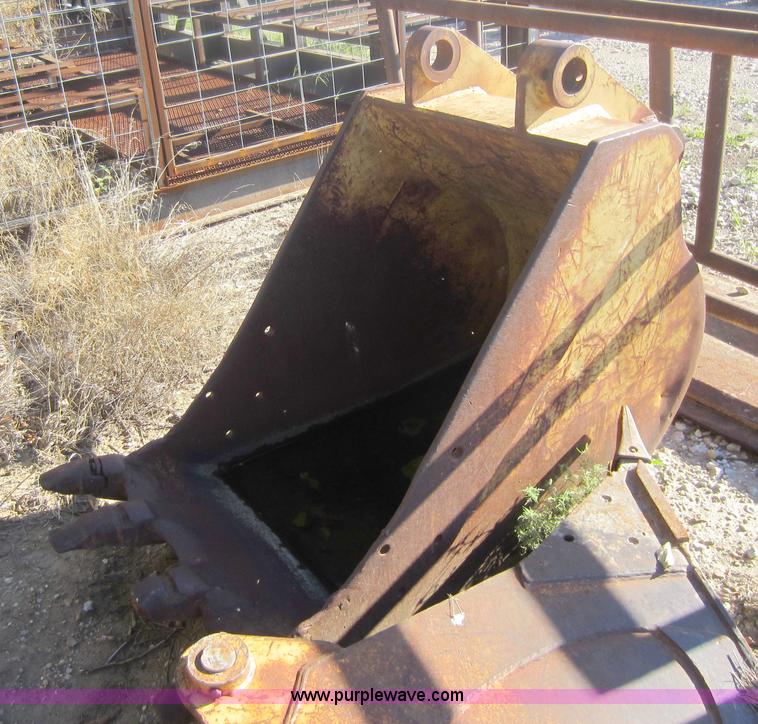 image for item D5625 Komatsu PC220LC-5L excavator