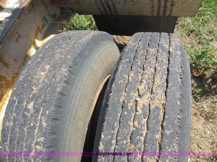 image for item D5645 1976 Load King 25 ton equipment trailer