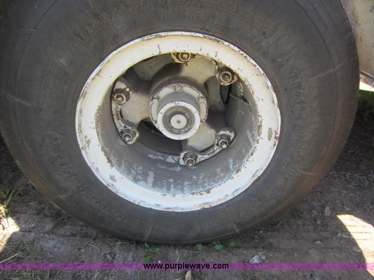 image for item D5645 1976 Load King 25 ton equipment trailer