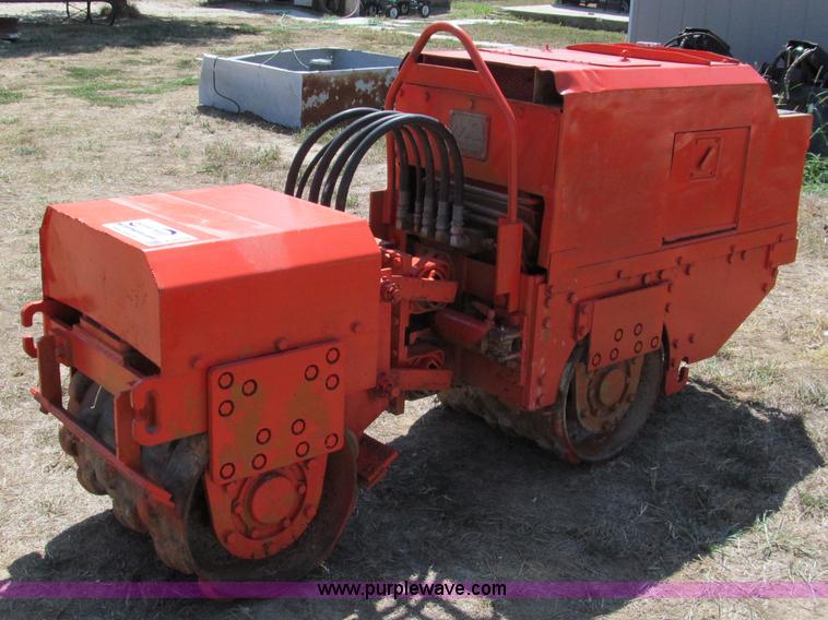 image for item E2019 Multiquip sheeps foot trench compactor