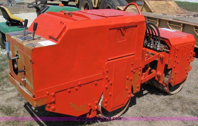 image for item E2019 Multiquip sheeps foot trench compactor