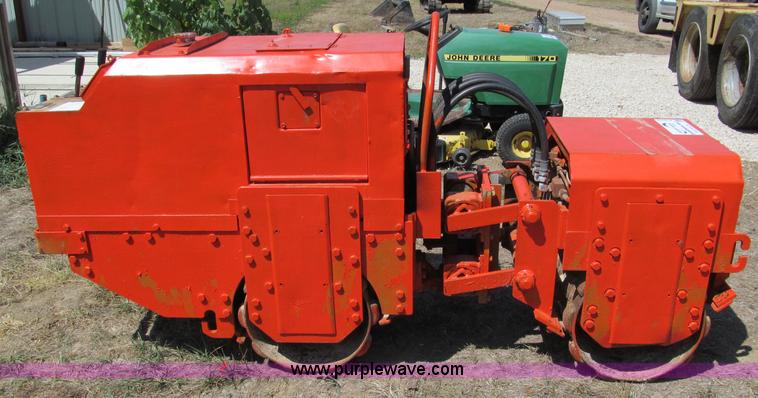 image for item E2019 Multiquip sheeps foot trench compactor
