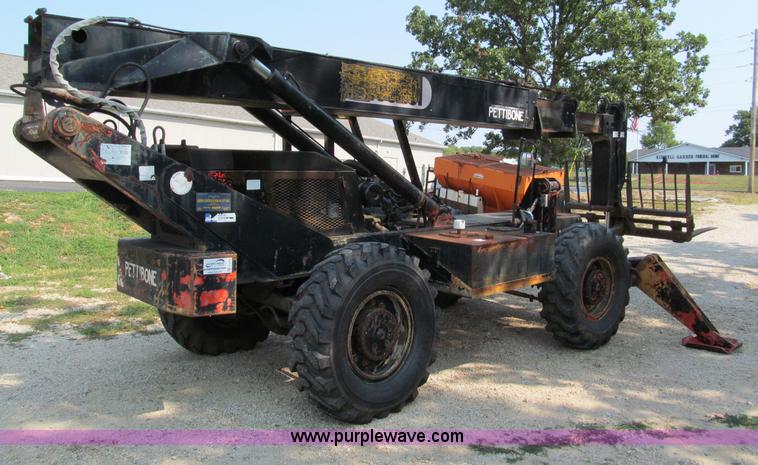 image for item E2079 Pettibone 1048 telehandler