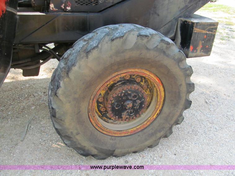 image for item E2079 Pettibone 1048 telehandler