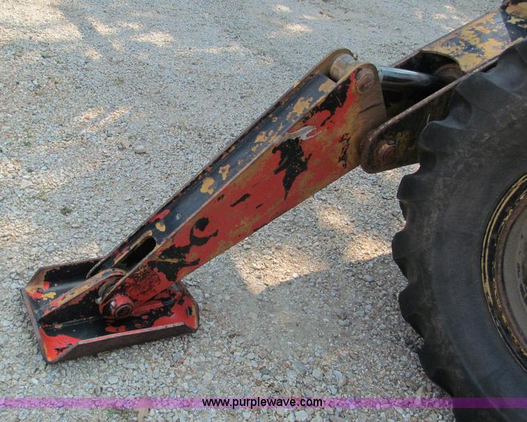 image for item E2079 Pettibone 1048 telehandler