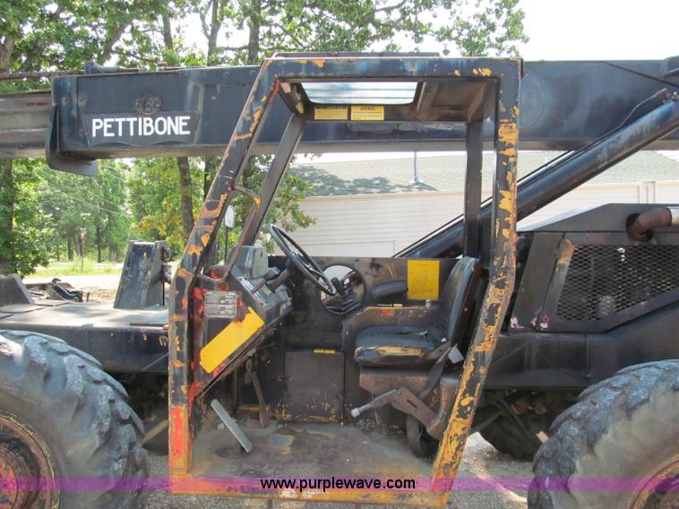 image for item E2079 Pettibone 1048 telehandler