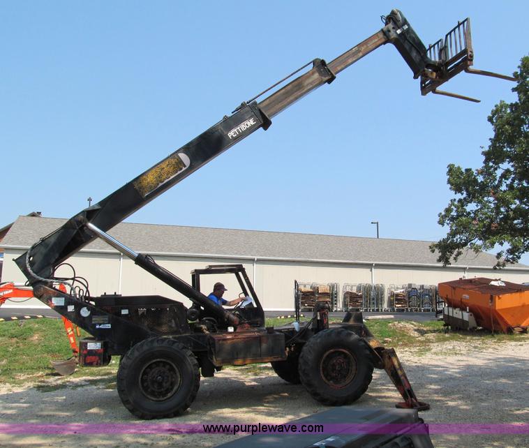 image for item E2079 Pettibone 1048 telehandler