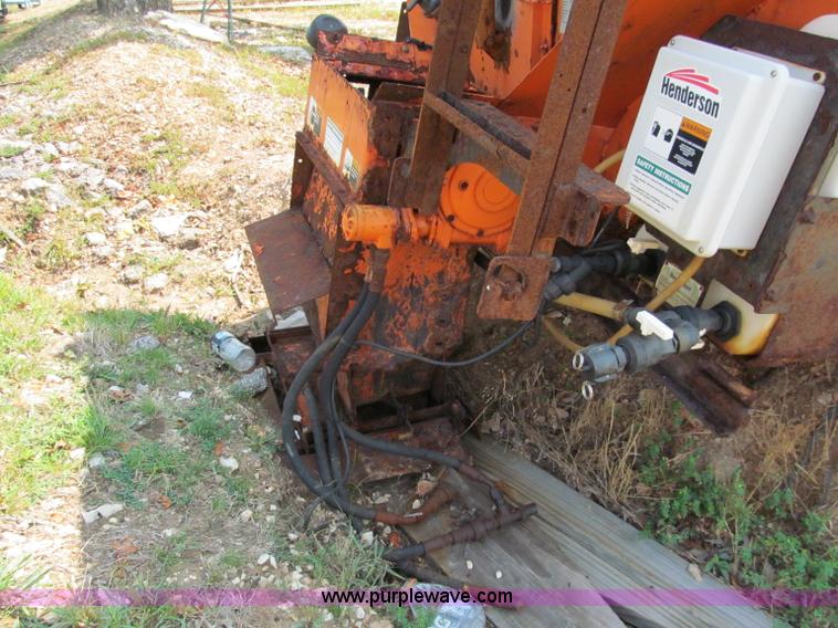 image for item E2080 Henderson 10' salt/lime spreader