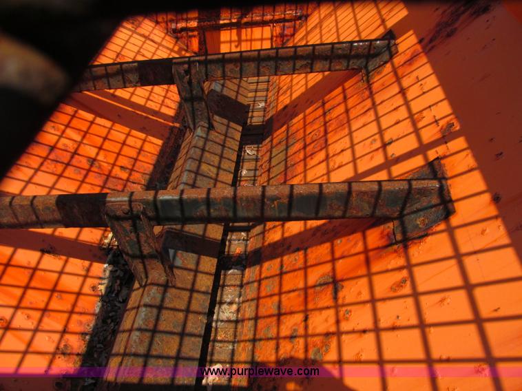 image for item E2080 Henderson 10' salt/lime spreader