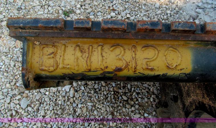 image for item E2082 Heavy duty quick attach fork carriage