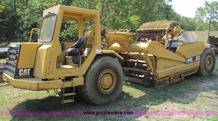 image for item E2089 1994 Caterpillar 613C Series II paddle scraper