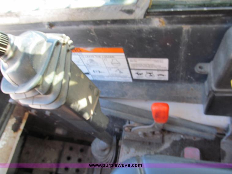 image for item E2121 1998 Bobcat 863 Turbo skid steer