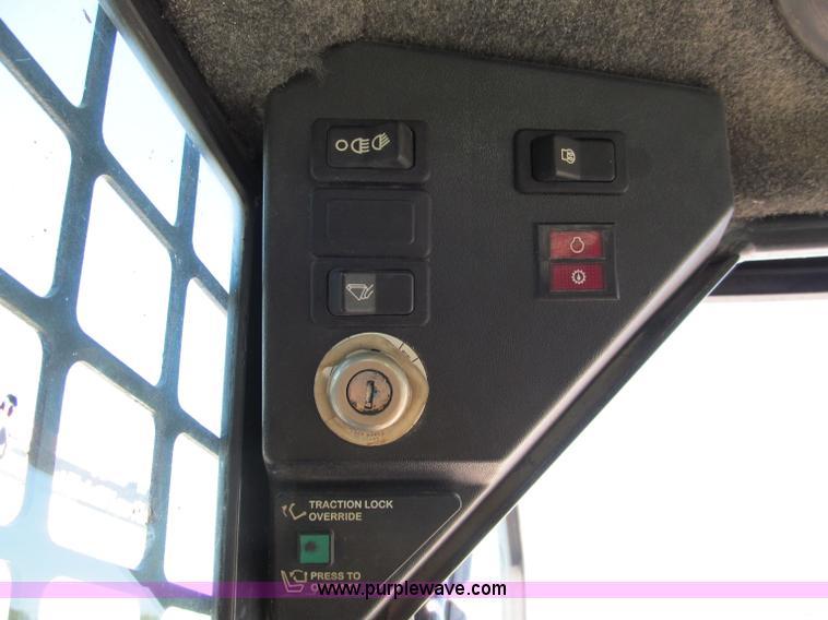 image for item E2121 1998 Bobcat 863 Turbo skid steer