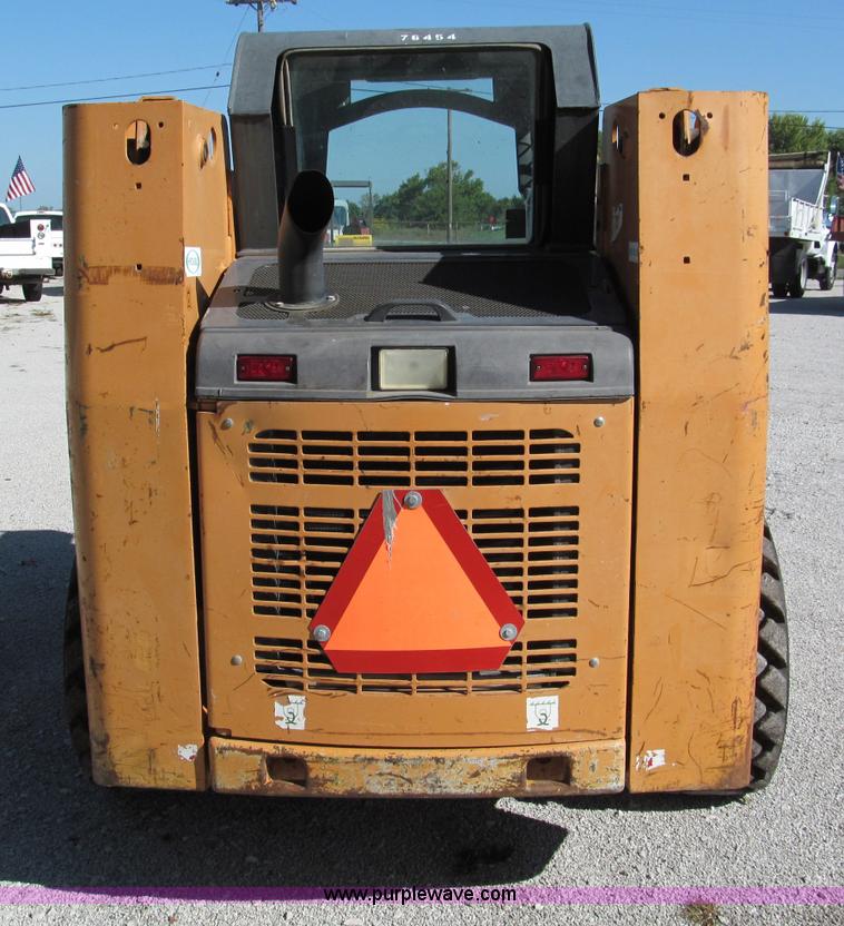 image for item E2122 2003 Case 60XT skid steer