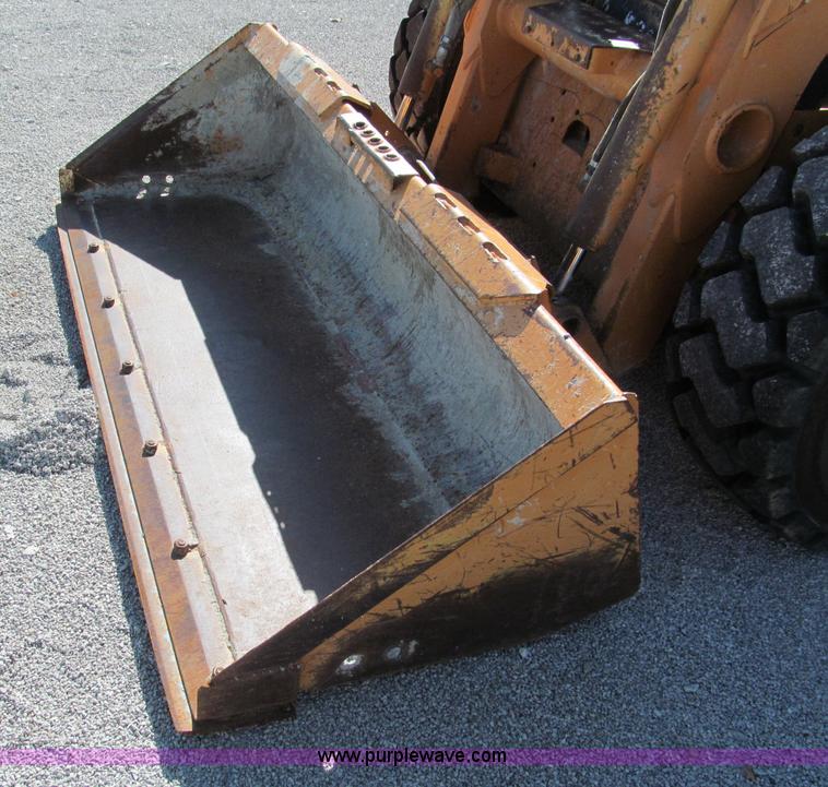 image for item E2122 2003 Case 60XT skid steer
